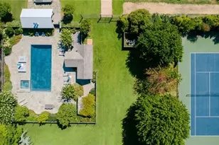 4170/3375+ Indian Neck Ln, Peconic, NY 11958 - Photo 7