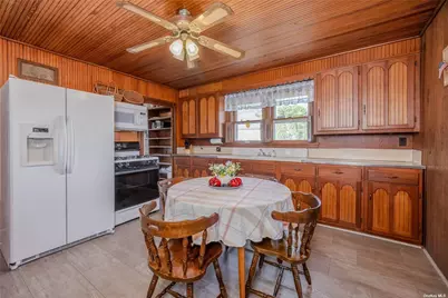 2055 Boisseau Avenue, Southold, NY 11971 - Photo 11