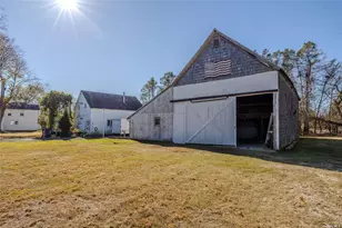 2055 Boisseau Ave, Southold, NY 11971 - Photo 33