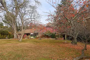 20 Rolling Hill Rd, Old Westbury, NY 11568 - Photo 3