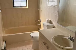 51 Manor Rd, Valley Stream, NY 11580 - Photo 17