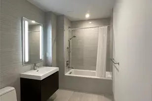 13105 40th Rd, Flushing, NY 11354 - Photo 3