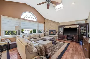 10 Marchant Dr, Saint James, NY 11780 - Photo 5