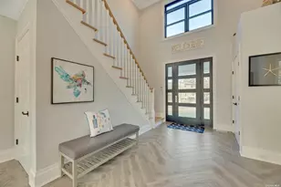 165 Marine Pl, Greenport, NY 11944 - Photo 3