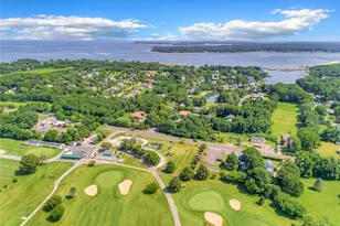 165 Marine Pl, Greenport, NY 11944 - Photo 33