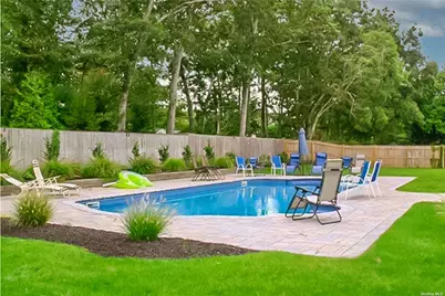 15 Pin Oak Lane, Westhampton Beach, NY 11978 - Photo 1