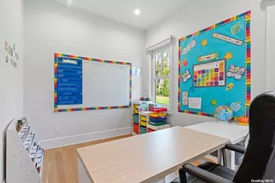 79 Farmview Road, Port Washington, NY 11050 - Photo 7