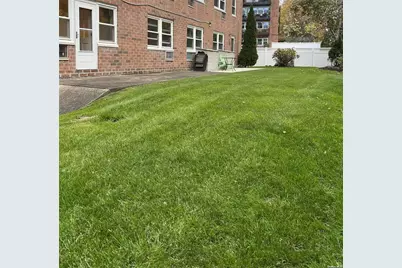 32 Pearsall Avenue #1G, Glen Cove, NY 11542 - Photo 11