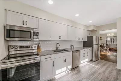 6 Rolling Hill Road, Hampton Bays, NY 11946 - Photo 11