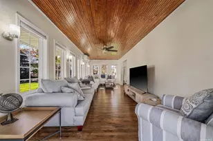 6 Rolling Hill Rd, Hampton Bays, NY 11946 - Photo 7