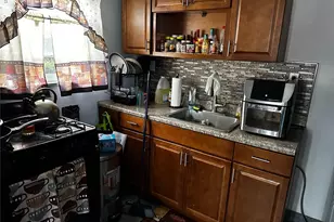 187-01 Ridgedale St, Springfield Gardens, NY 11413 - Photo 3