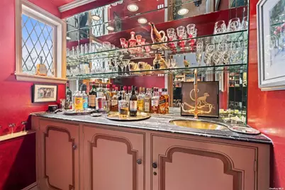 285 Piping Rock Road, Locust Valley, NY 11560 - Photo 17