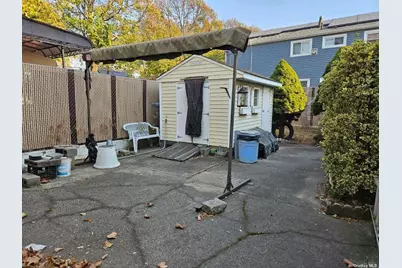 141-18 Lakewood Avenue, Jamaica, NY 11435 - Photo 5
