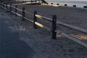 7 Crescent Walk, Seaview, NY 11770 - Photo 15