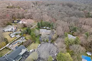 6 Heather Ct, Dix Hills, NY 11746 - Photo 39