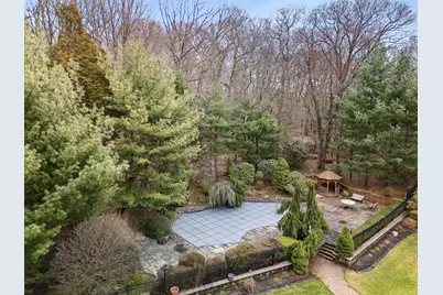 6 Heather Court, Dix Hills, NY 11746 - Photo 41