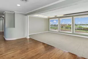 1230 Harbor Rd, Hewlett, NY 11557 - Photo 11