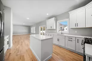 8 Fourth Lot 10 Ave, Centereach, NY 11720 - Photo 5