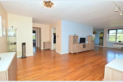 209-80 18th Avenue #6H, Bayside, NY 11360 - Photo 1