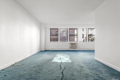 87-15 165th Street #4N, Jamaica, NY 11432 - Photo 1