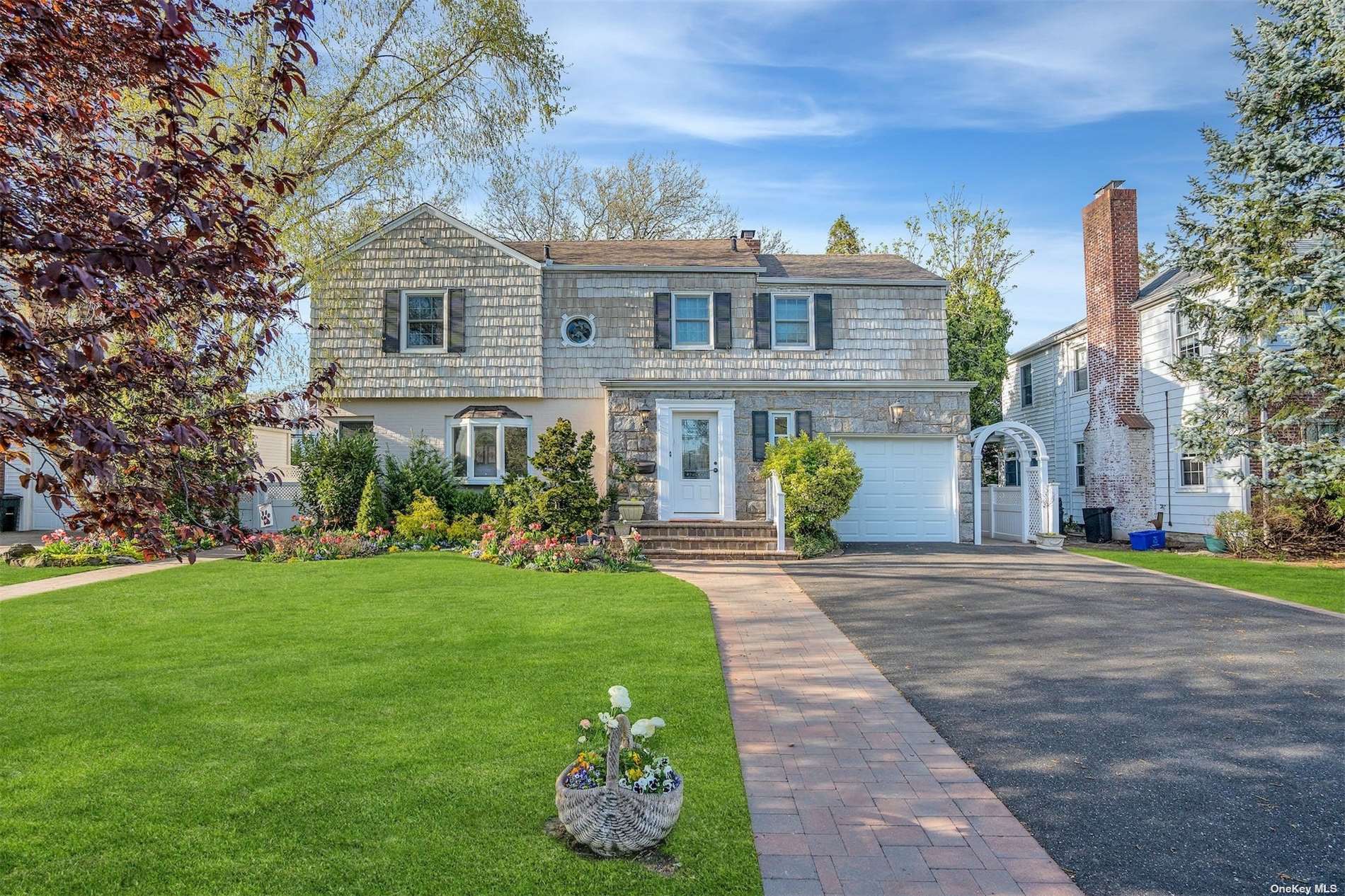 55 Greystone Rd, Rockville Centre, NY 11570 MLS 3472880 Coldwell Banker