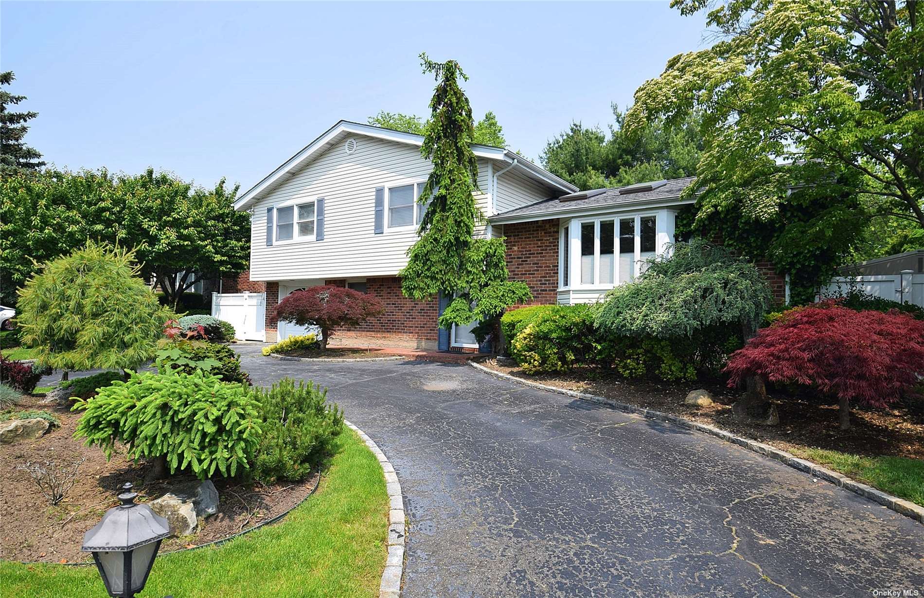 24 Saratoga Dr, Jericho, NY 11753 MLS 3480768 Coldwell Banker