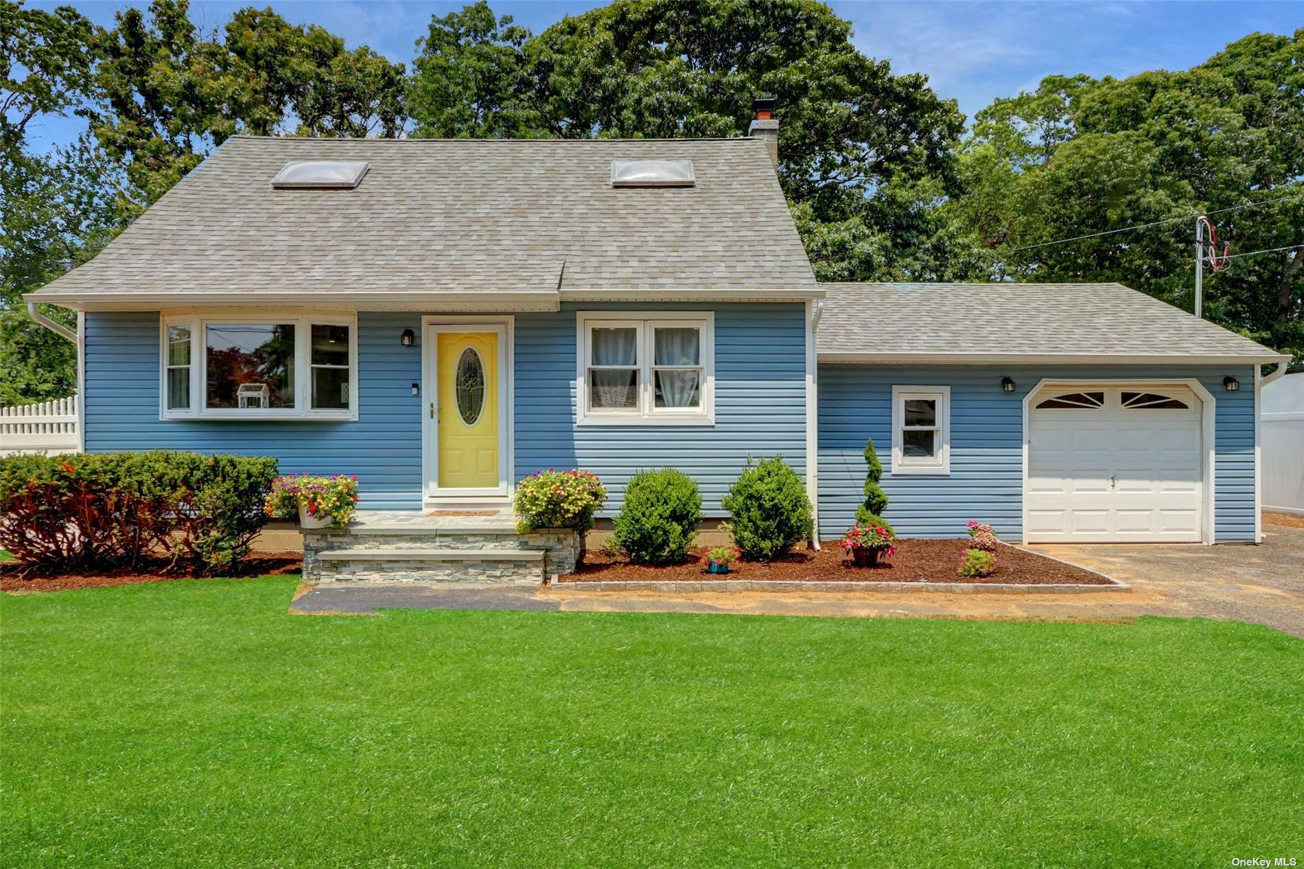 159 Dougherty Ave, Holbrook, NY 11741 MLS 3491025 Coldwell Banker