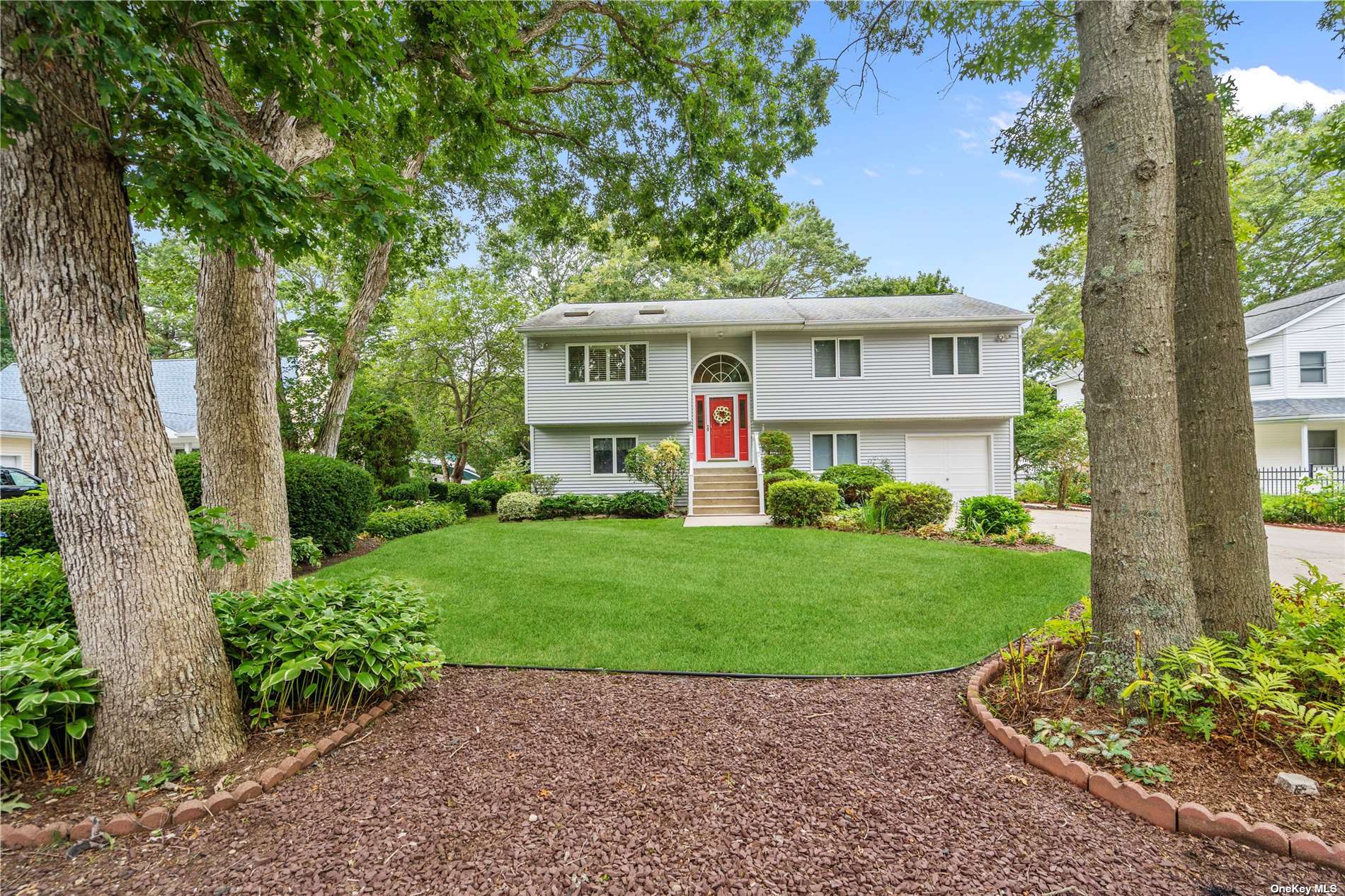 214 San Juan Dr, Hauppauge, NY 11788 MLS 3495445 Coldwell Banker