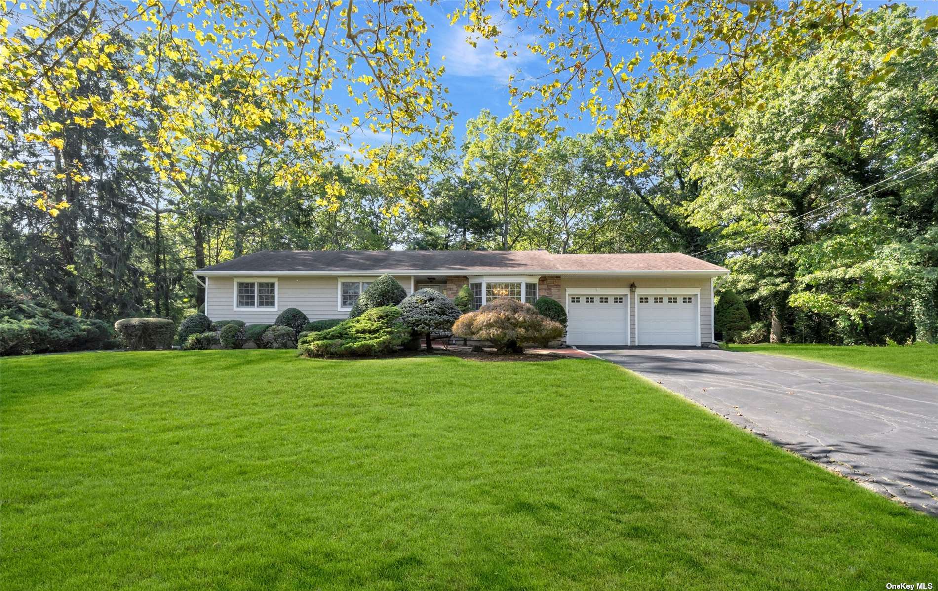 Dix Hills Real Estate Agents