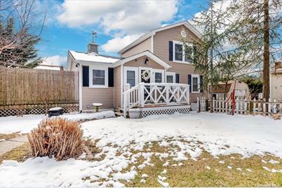 20 Calverton Road, Sound Beach, NY 11789 - Photo 1