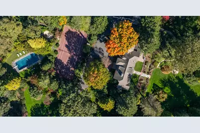 11 Heathcote Road, Scarsdale, NY 10583 - Photo 1