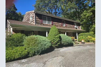 7 Parkhill Court, Huntington, NY 11743 - Photo 1