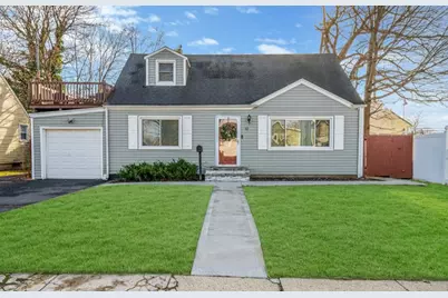 92 W Smith Street, Amityville, NY 11701 - Photo 1