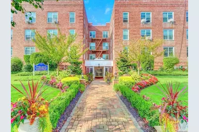 194 Smith #1P, Freeport, NY 11520 - Photo 1