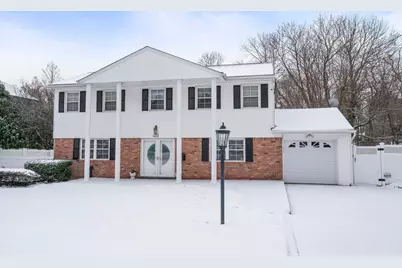 77 Porter Place, Glen Cove, NY 11542 - Photo 1