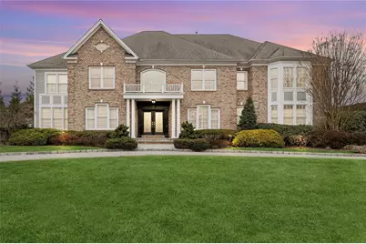 27 Legends Circle, Melville, NY 11747 - Photo 1