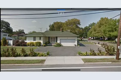 560 Woodbury Road, Syosset, NY 11803 - Photo 1