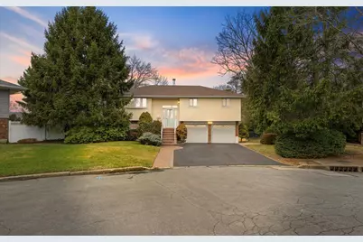 16 Inwood Place, Melville, NY 11747 - Photo 1