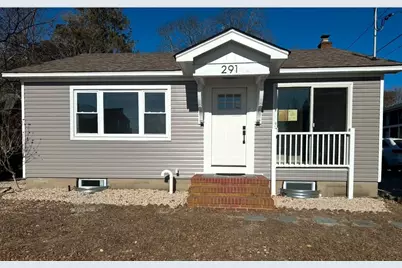 291 E Montauk Highway, Hampton Bays, NY 11946 - Photo 1