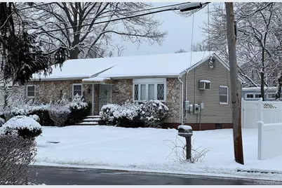 270 Fulton Street, West Babylon, NY 11704 - Photo 1