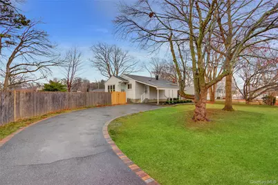 21 Chimney Lane, Bay Shore, NY 11706 - Photo 1
