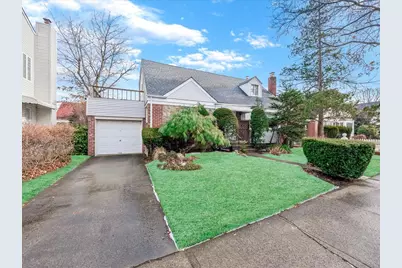 80-51 Little Neck Parkway, Glen Oaks, NY 11004 - Photo 1
