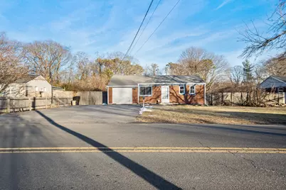 1695 N Thompson Drive, Bay Shore, NY 11706 - Photo 1