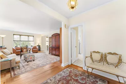 7 Midland Gardens #4M, Bronxville, NY 10708 - Photo 1