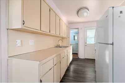 2 Beverly Avenue, Copiague, NY 11726 - Photo 13