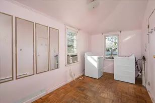 2 Beverly Ave, Copiague, NY 11726 - Photo 11