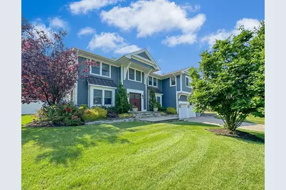 31 Stonehurst Lane, Dix Hills, NY 11746 - Photo 1