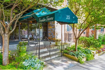 25 Franklin Avenue #4.J, White Plains, NY 10601 - Photo 1