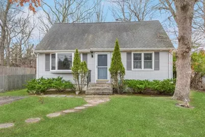 130 Meday Avenue, Mattituck, NY 11952 - Photo 1