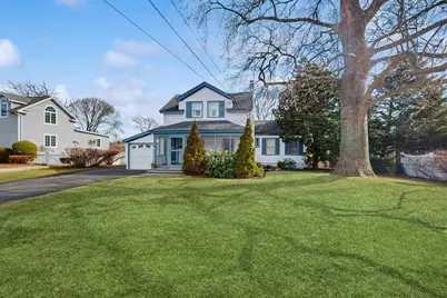 18 Dale Drive, Oakdale, NY 11769 - Photo 1